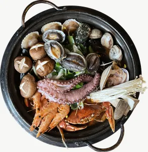 Clam hotpot food, round PNG with transparent background, real photo cutout