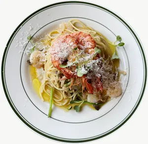 Naengmyeon food, bowl view PNG with transparent background, real photo cutout