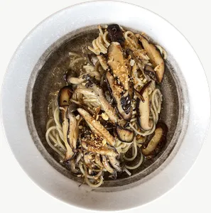 Seafood noodle soup food PNG with transparent background, real photo cutout